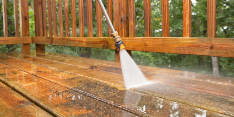 Deck Cleaning in Clermont, Florida
