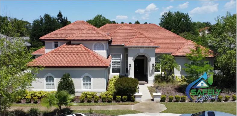 Softwashing in Winter Park, Florida